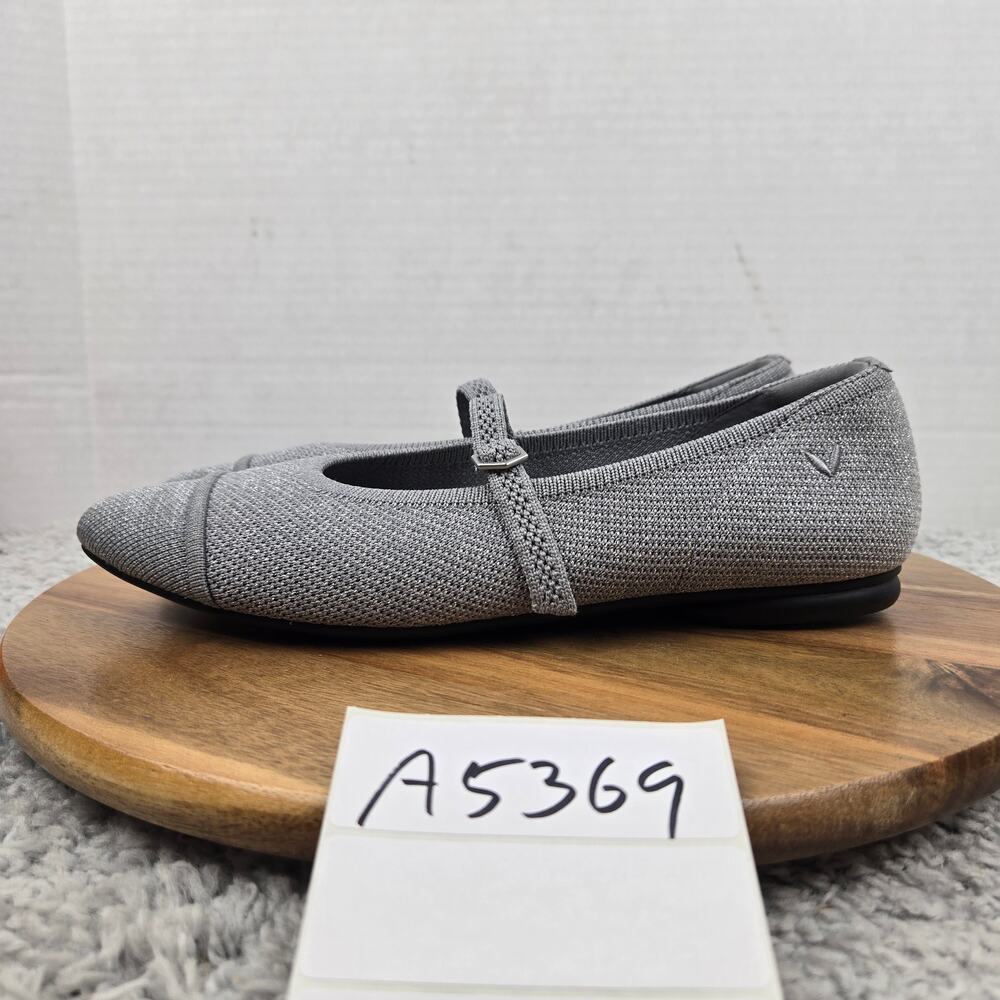 Vivaia Womens 39 Tamia Mary Jane Almond Toe Gray Casual Lifestyle Daily Flats
